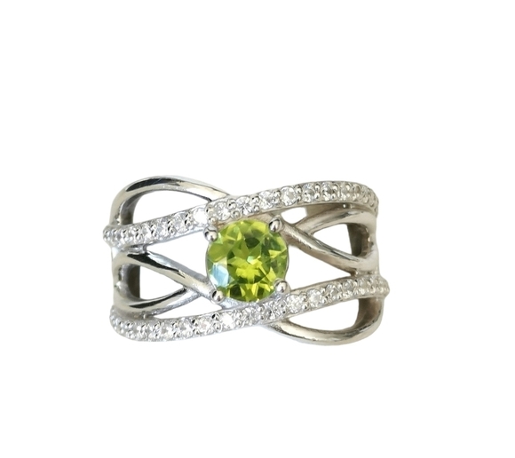 Apple Green Peridot sterling silver cocktail ring size 8 🆕 - Picture 1 of 8
